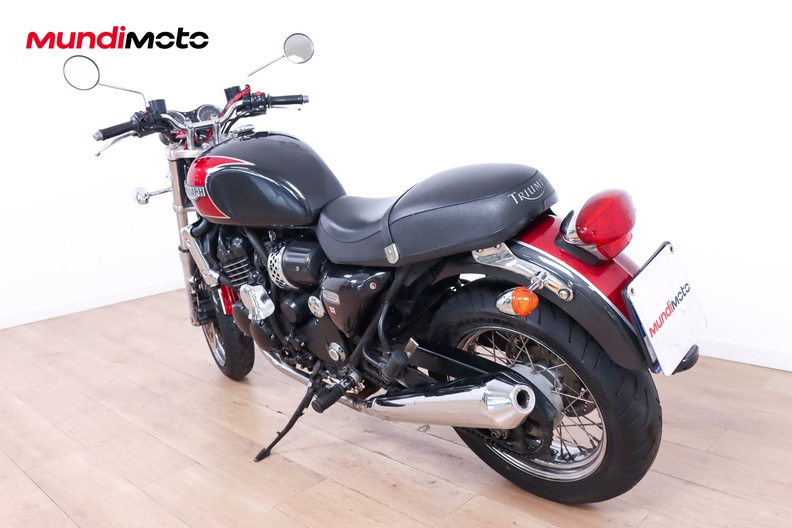 Motorbike image 7