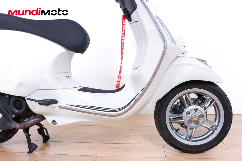 Motorbike image 13
