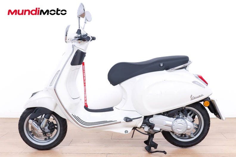 Motorbike image 5