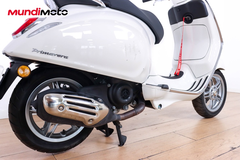 Motorbike image 3