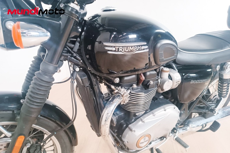 Motorbike image 9