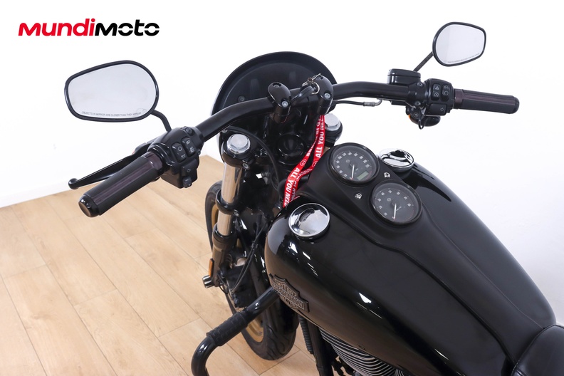 Motorbike image 10