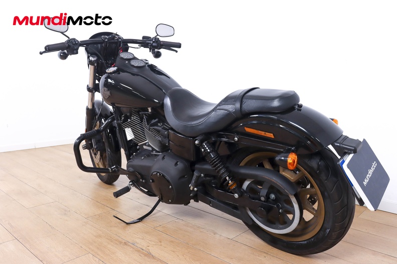 Motorbike image 6