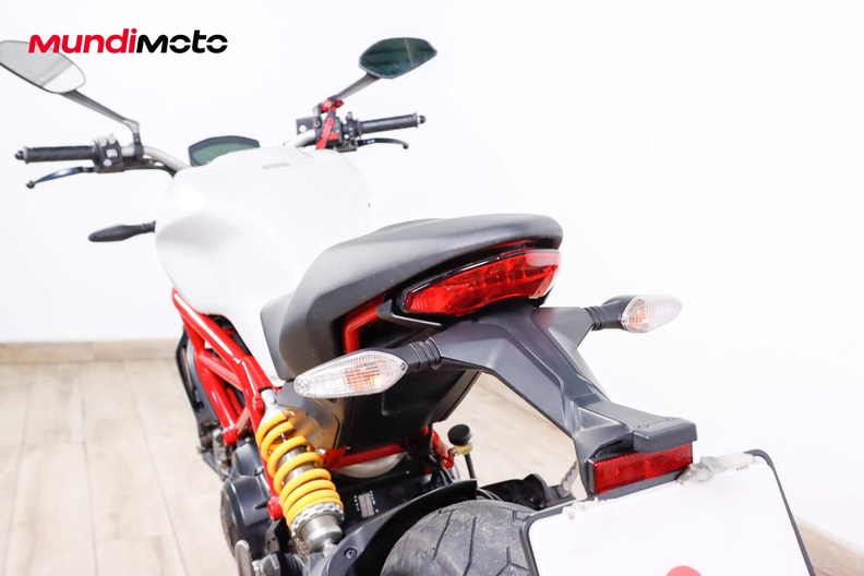 Motorbike image 8
