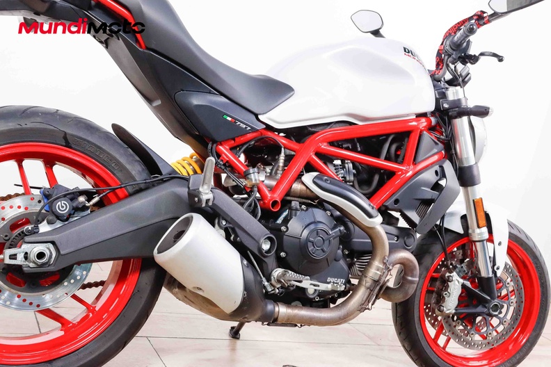 Motorbike image 3