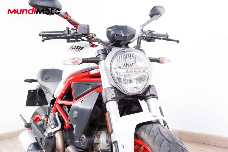 Motorbike image 4