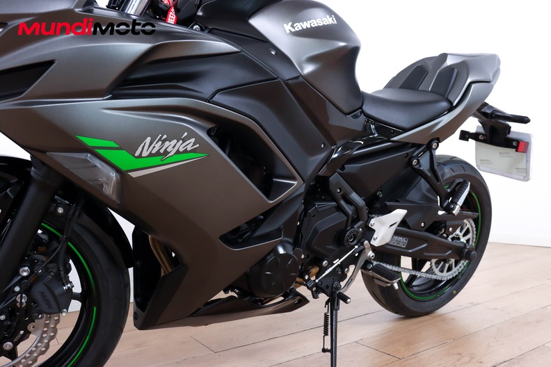 Motorbike image 8