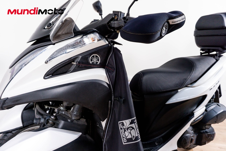 Motorbike image 9