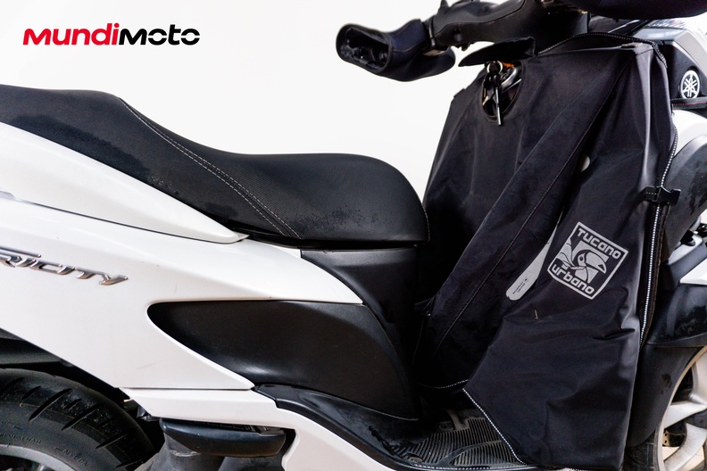 Motorbike image 3