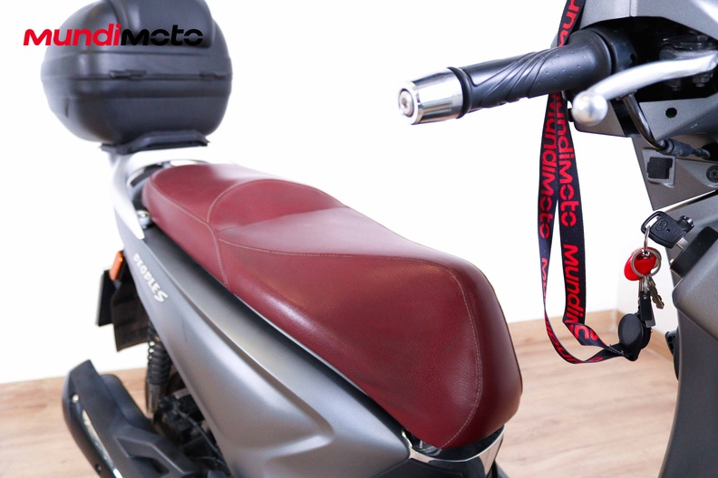 Motorbike image 13