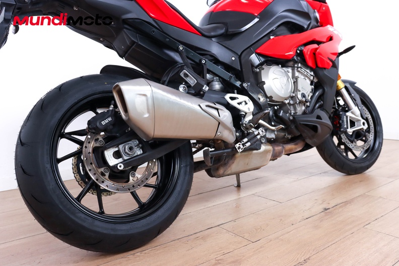 Motorbike image 3