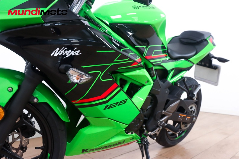 Motorbike image 8