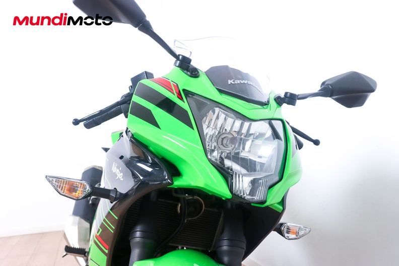 Motorbike image 4