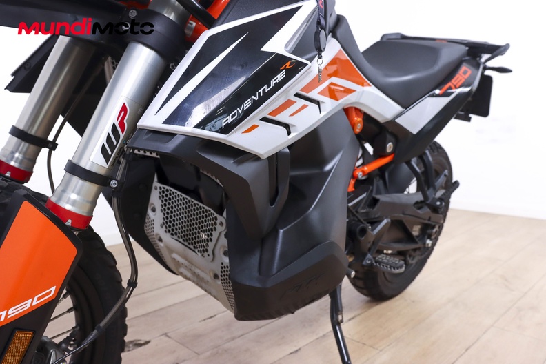 Motorbike image 8