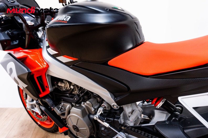 Motorbike image 8