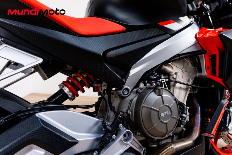 Motorbike image 3