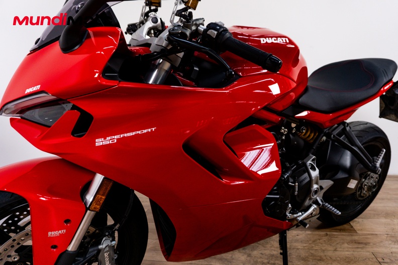 Motorbike image 9