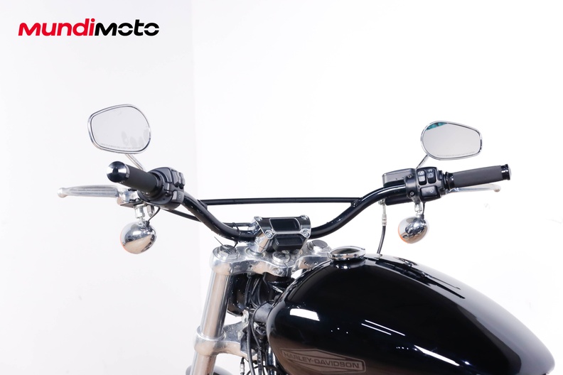 Motorbike image 10