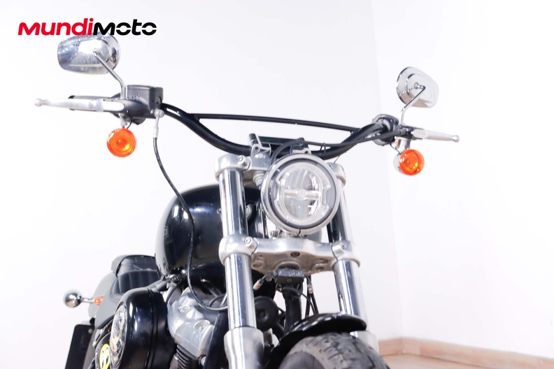 Motorbike image 4
