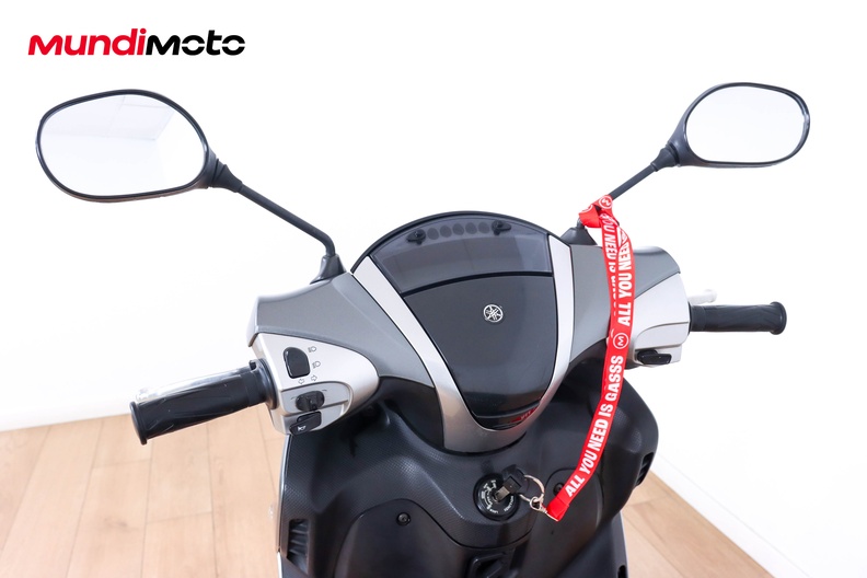 Motorbike image 10