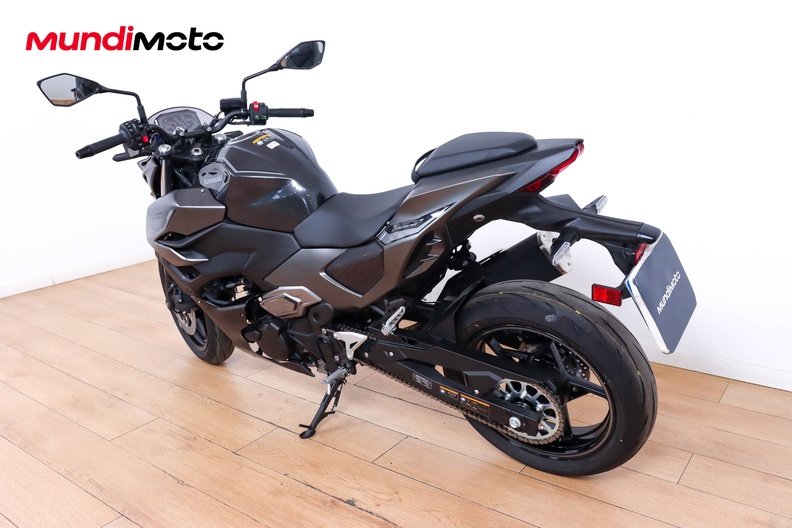 Motorbike image 6