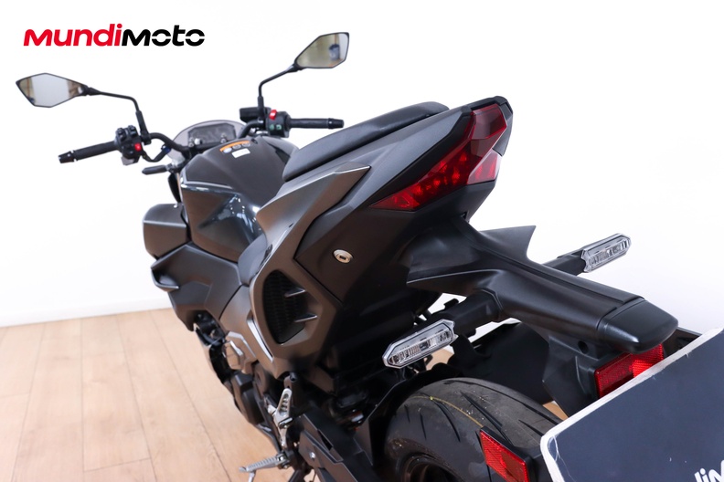 Motorbike image 9
