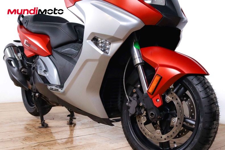 Motorbike image 13