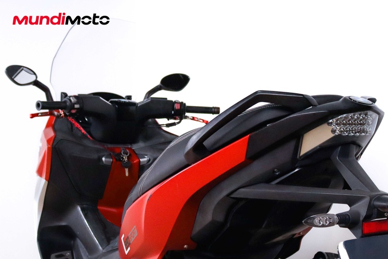 Motorbike image 9