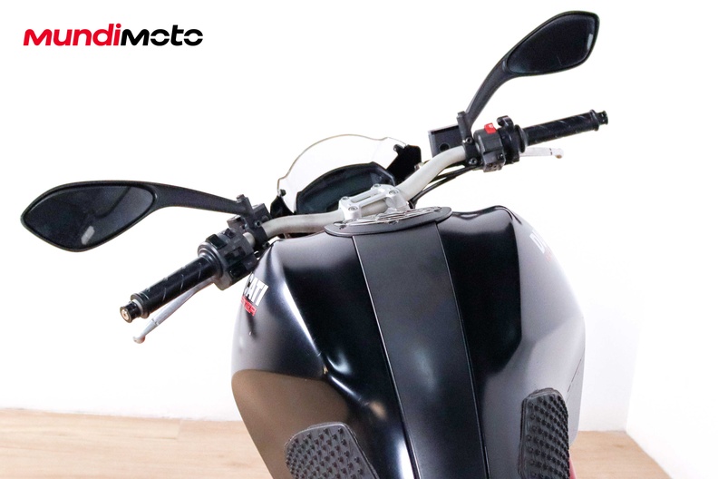 Motorbike image 10