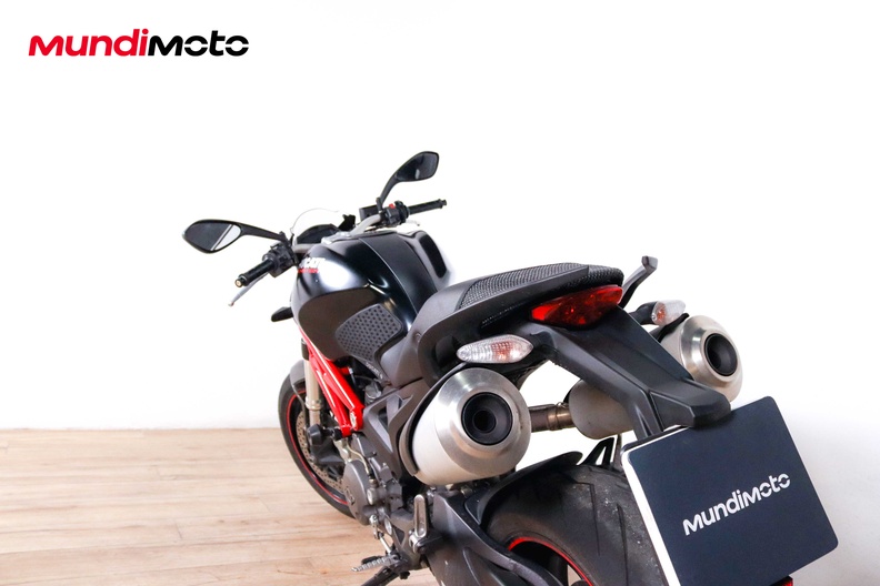 Motorbike image 9