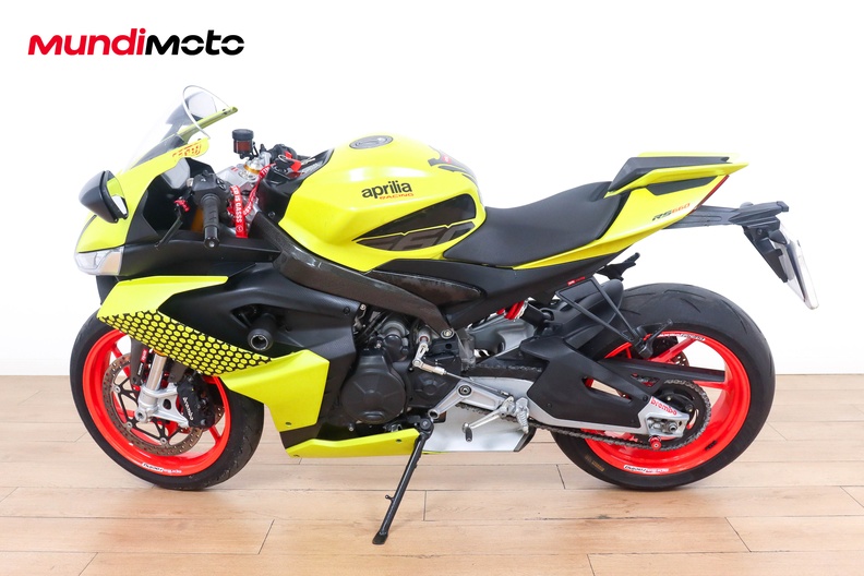 Motorbike image 5