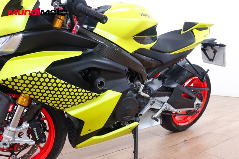 Motorbike image 8
