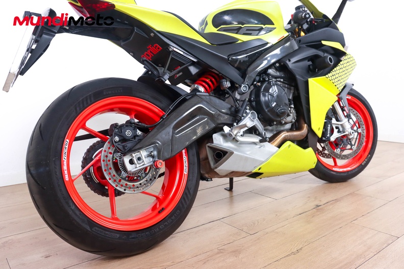 Motorbike image 3