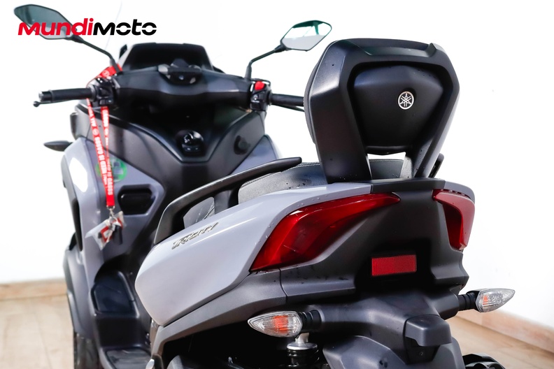 Motorbike image 9