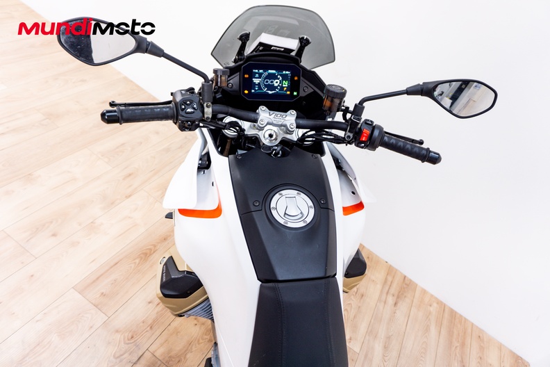 Motorbike image 10