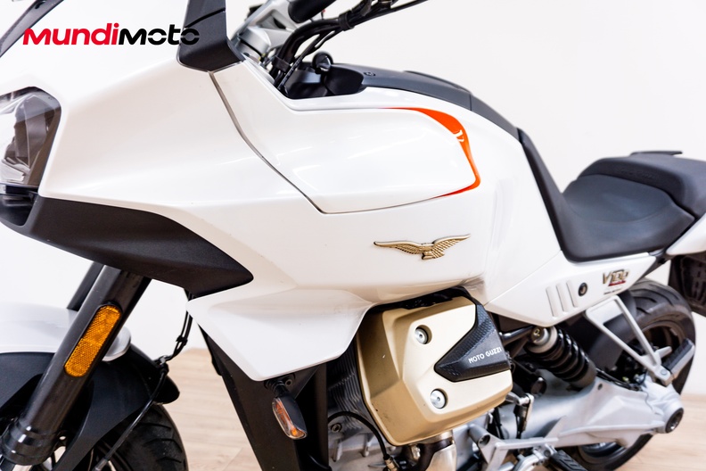Motorbike image 9