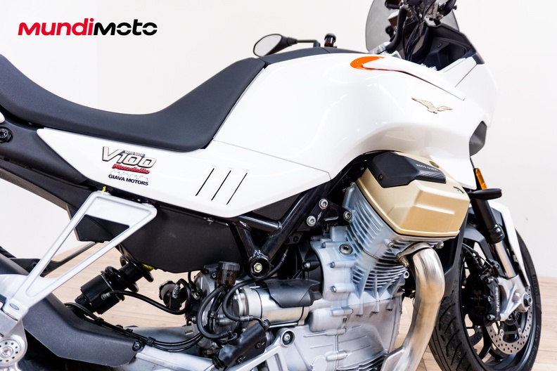 Motorbike image 3