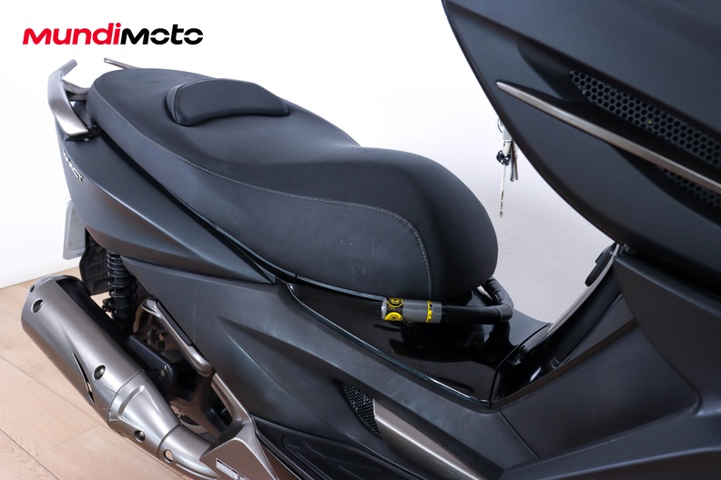 Motorbike image 12