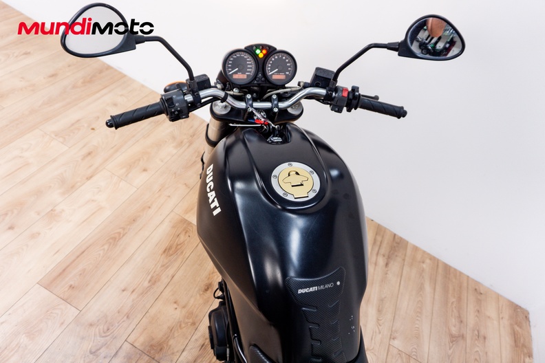 Motorbike image 10