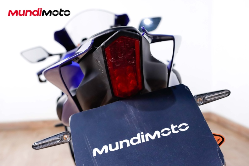 Motorbike image 9