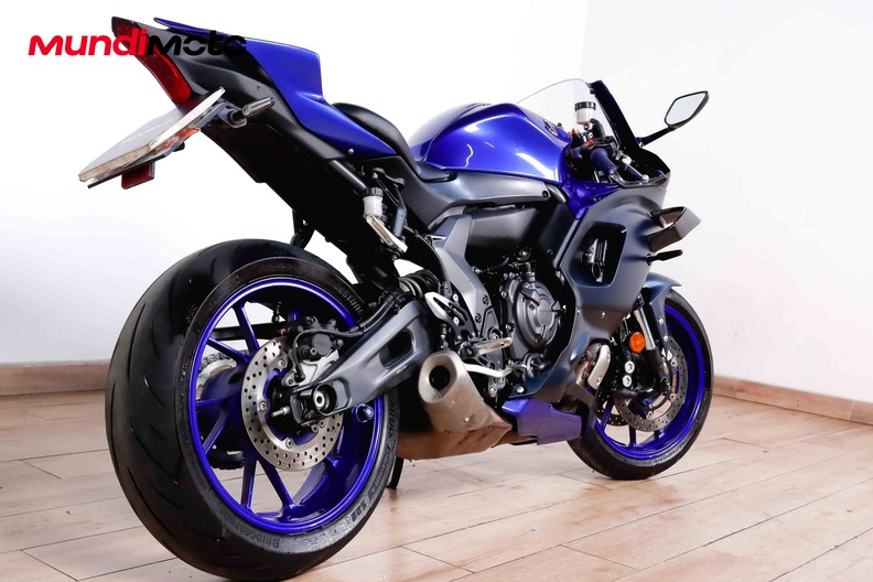 Motorbike image 2