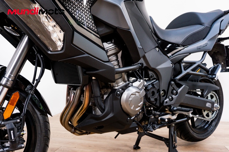 Motorbike image 9