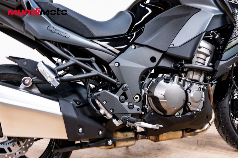 Motorbike image 3