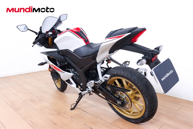 Motorbike image 6