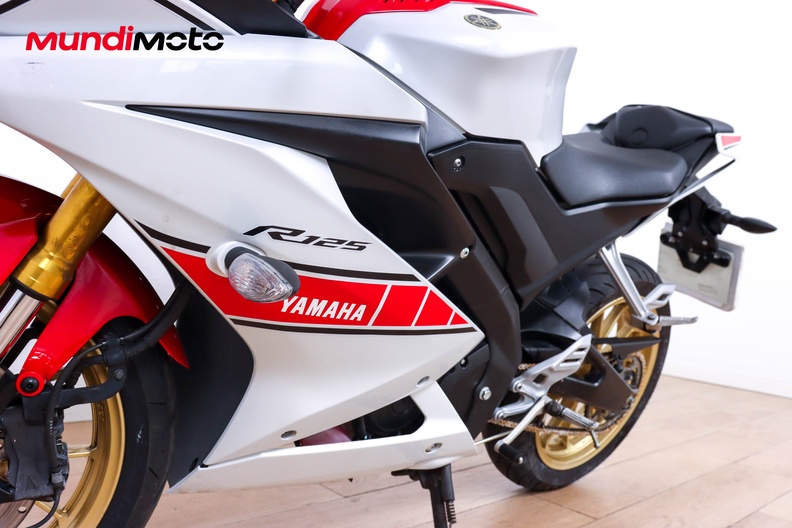 Motorbike image 8