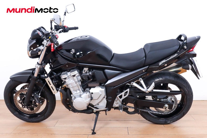 Motorbike image 5