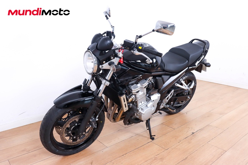 Motorbike image 7