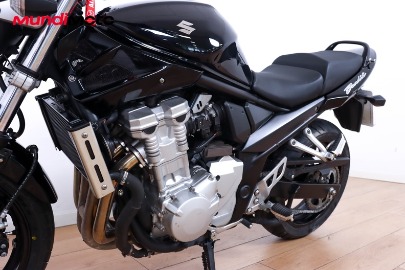 Motorbike image 8