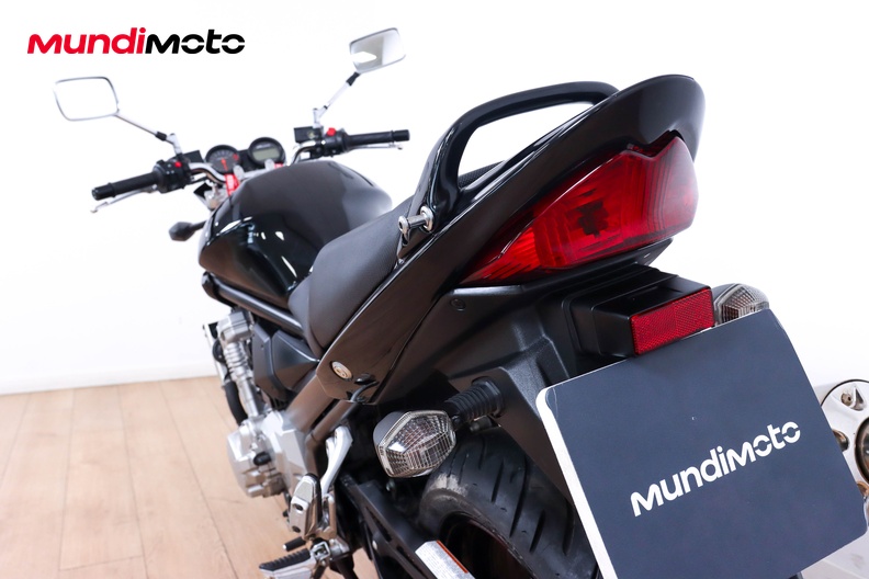 Motorbike image 9