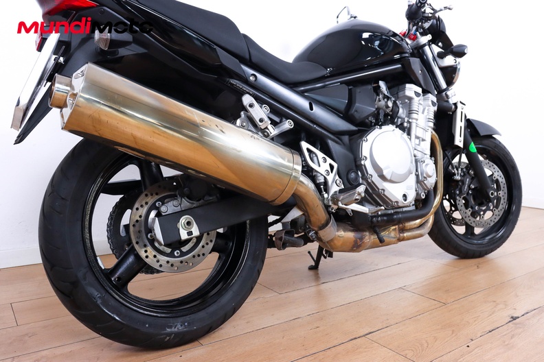Motorbike image 3